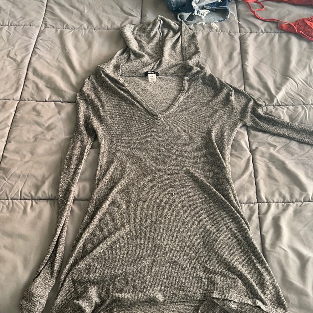 Gray pull over light sweater/cardigan